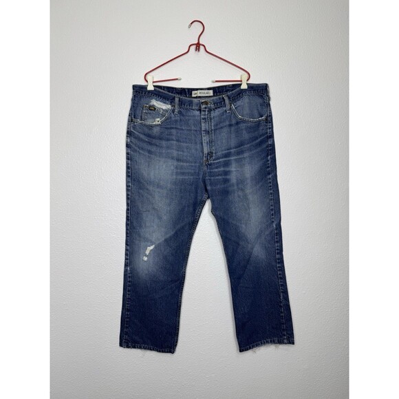 VTG Lee Jeans 42x30 (41x28.5) Reg Fit Distressed Faded Leather Patch Whiskers - Picture 1 of 16